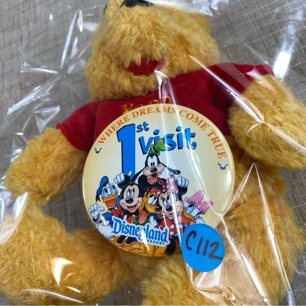 Disney‎ Parks Winnie the Pooh Stuffed Animal w/1st Visit Disneyland Pin